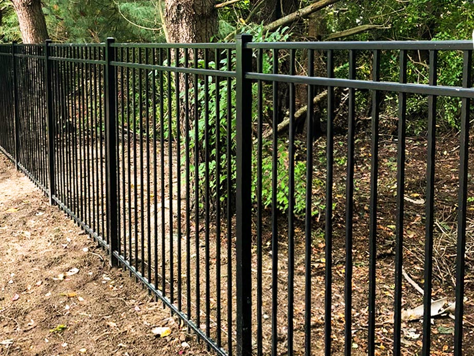 aluminum fence company in the Elkhart Indiana area.