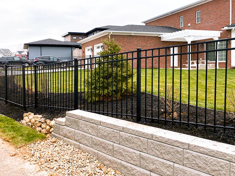 Residential Fence Contractor - Elkhart Indiana