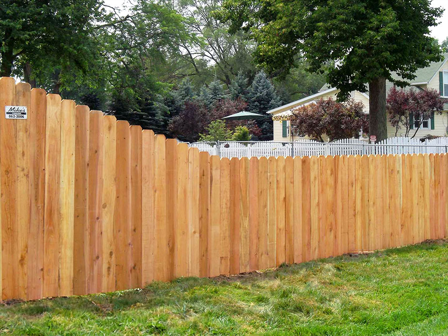 Wood fence contractor in the Elkhart Indiana area.