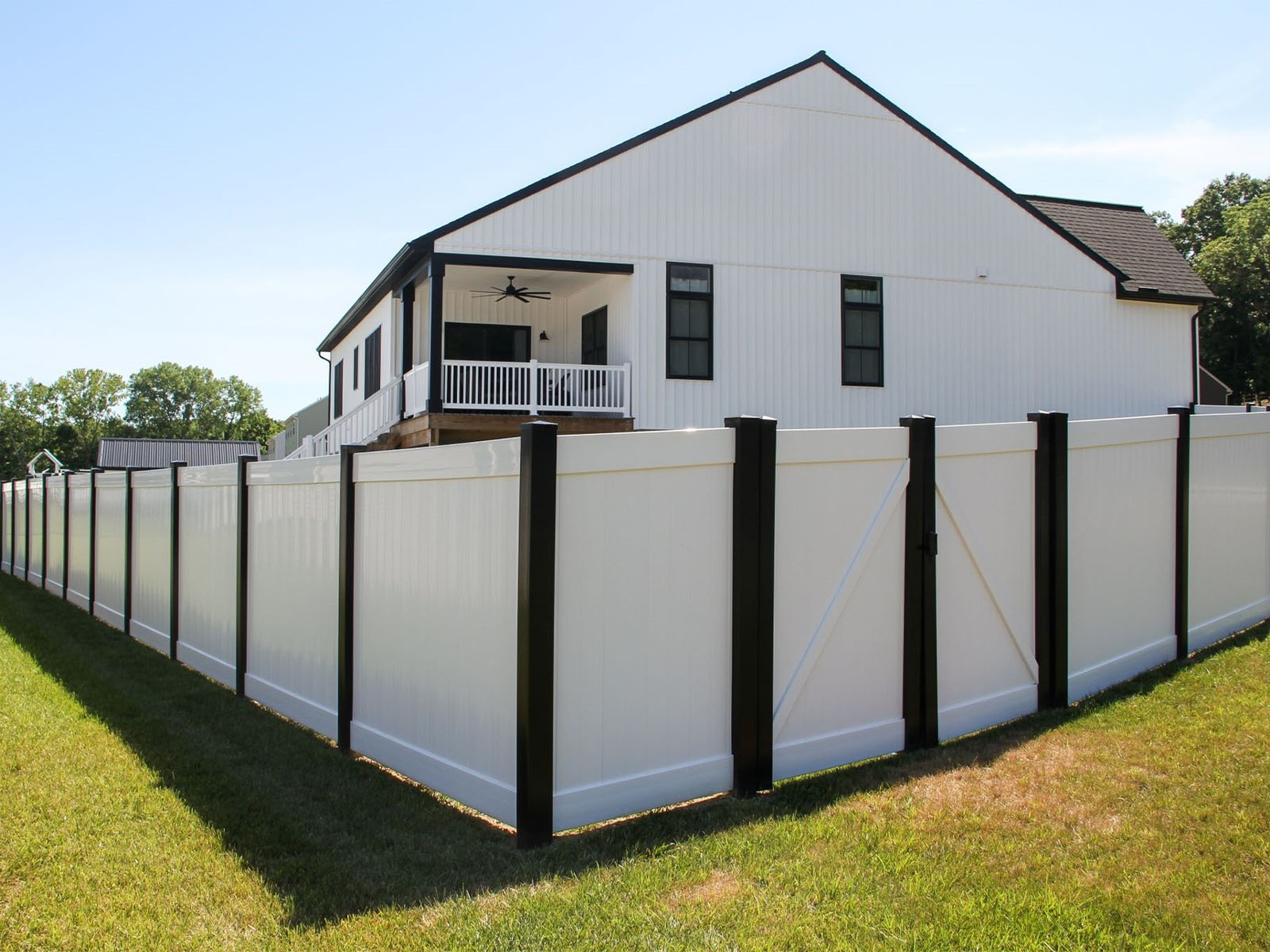 2 tone white and black fence company in Elkhart Indiana