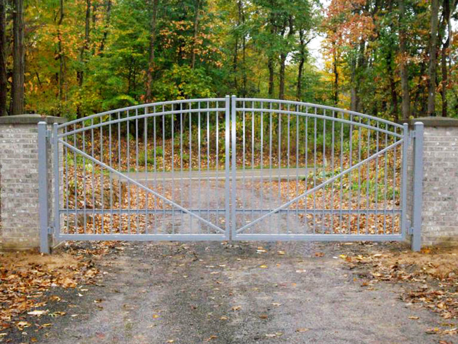 Estate gate contractor in the Elkhart Indiana area.