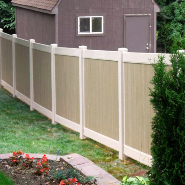 Vinyl fence contractor in Elkhart Indiana