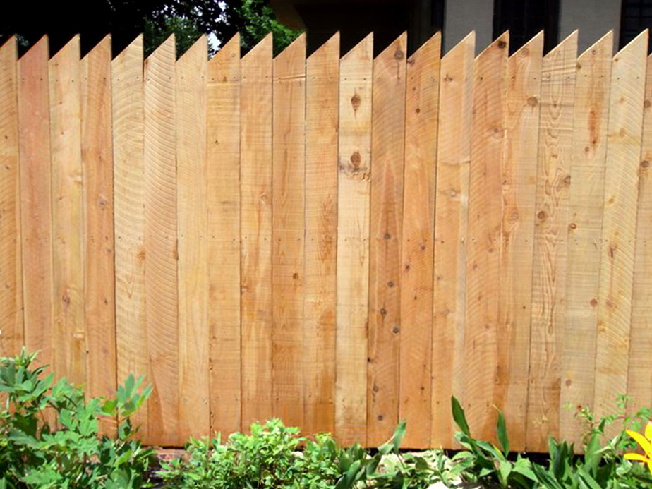 wood fence Warsaw Indiana