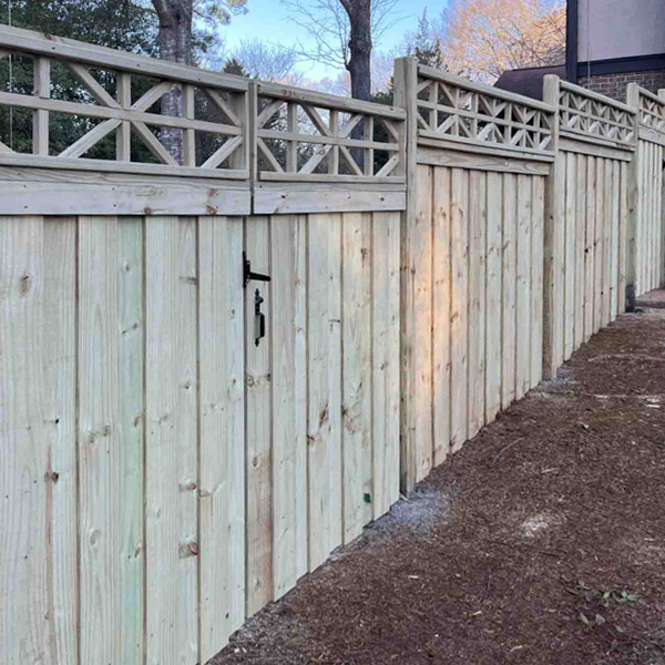 Fence company in Elkhart Indiana